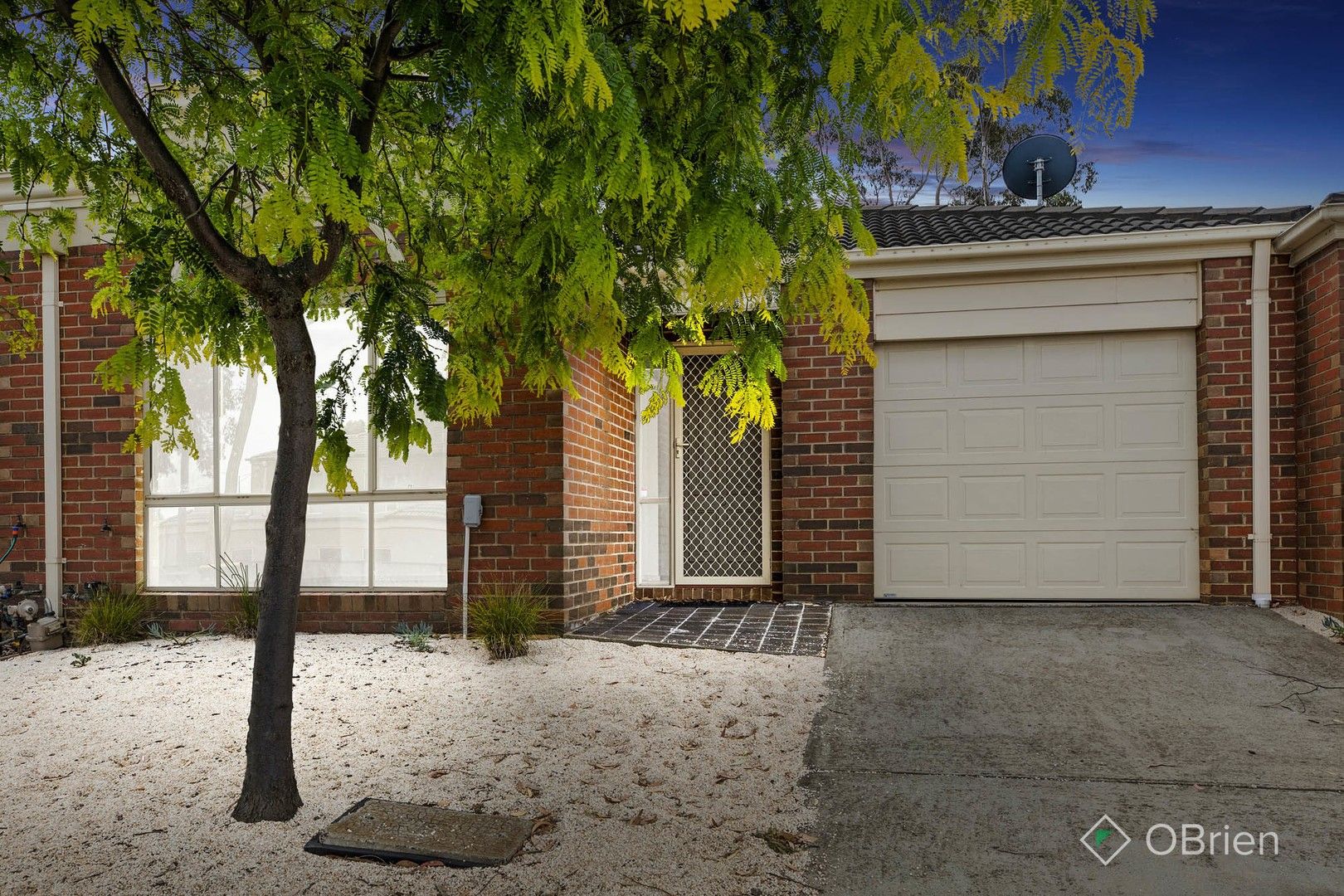 2 bedrooms Apartment / Unit / Flat in 3 Sarkis Mews HILLSIDE VIC, 3037