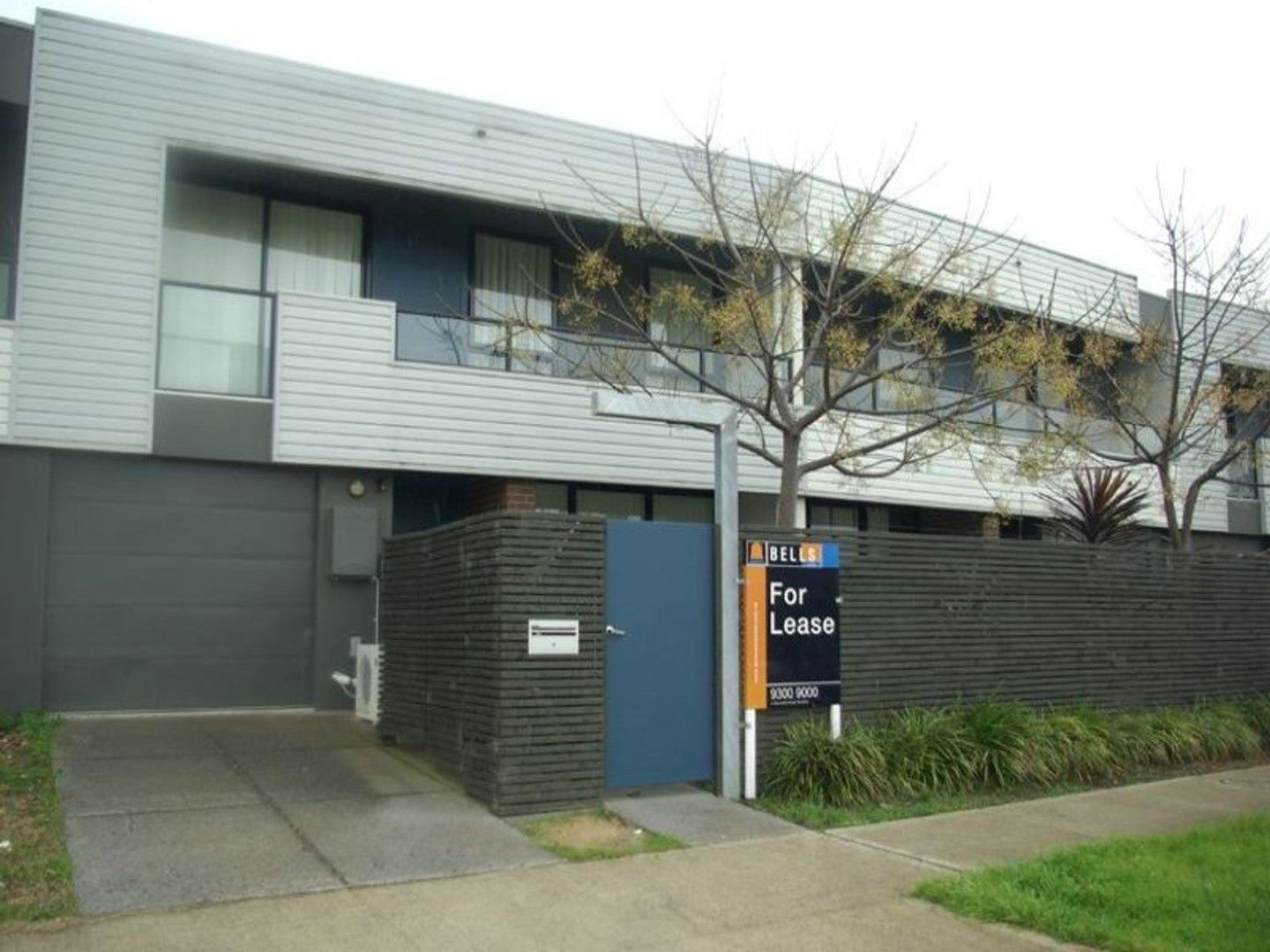 3 bedrooms Townhouse in 129 David Drive SUNSHINE WEST VIC, 3020