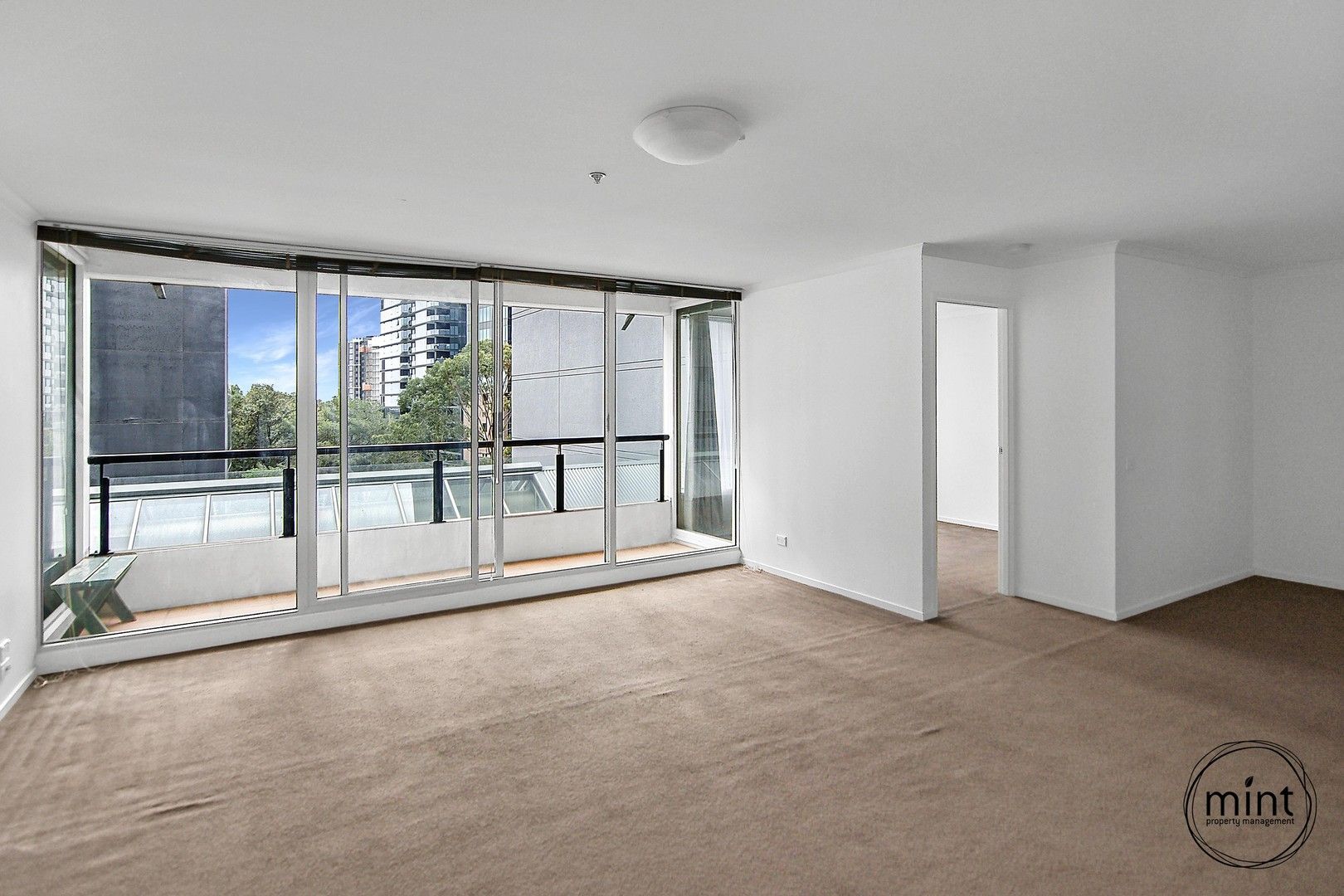 2 bedrooms Apartment / Unit / Flat in 61/416a St Kilda Road MELBOURNE VIC, 3004