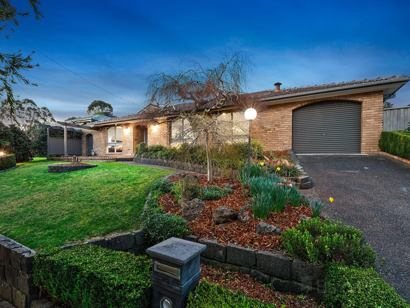 27 Gravenstein Crescent, The Basin VIC 3154, Image 0