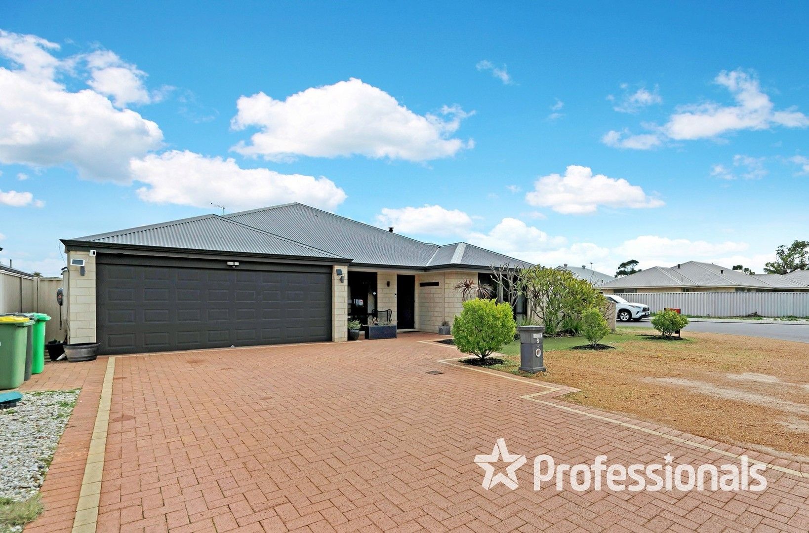 8 Cockatoo Gate, Australind WA 6233, Image 0