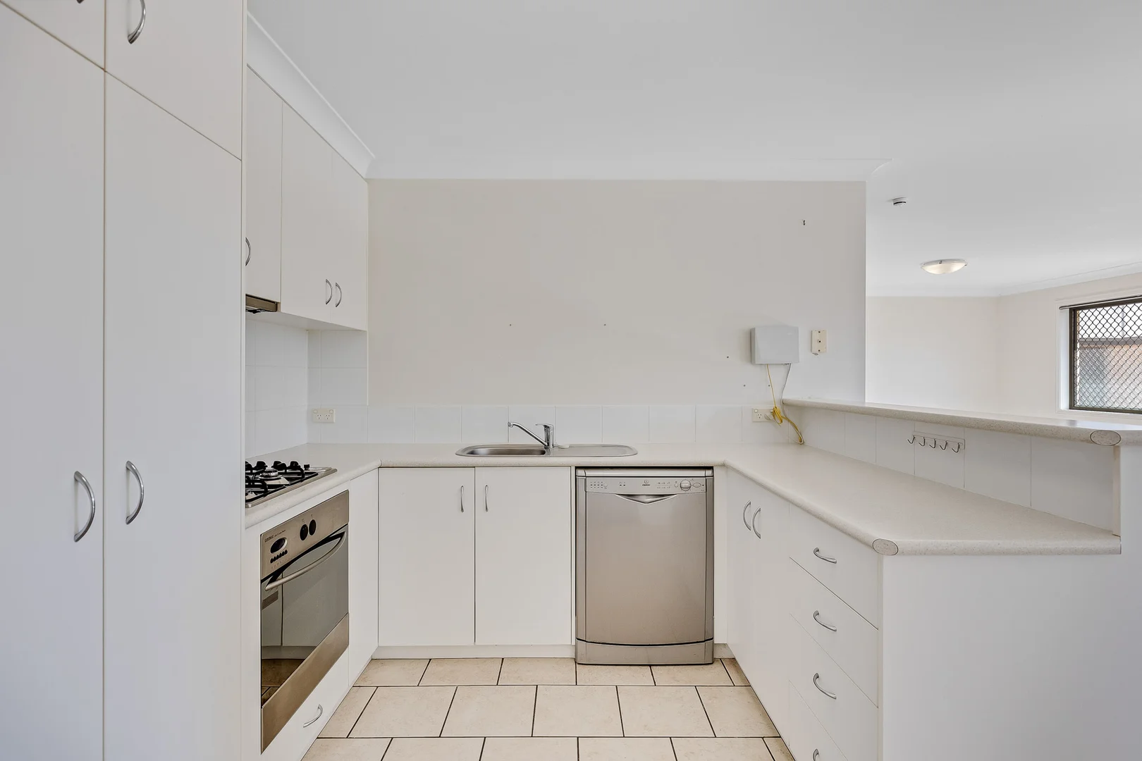 Additional image 4 of 3/14 Uniplaza Court, Kearneys Spring QLD 4350