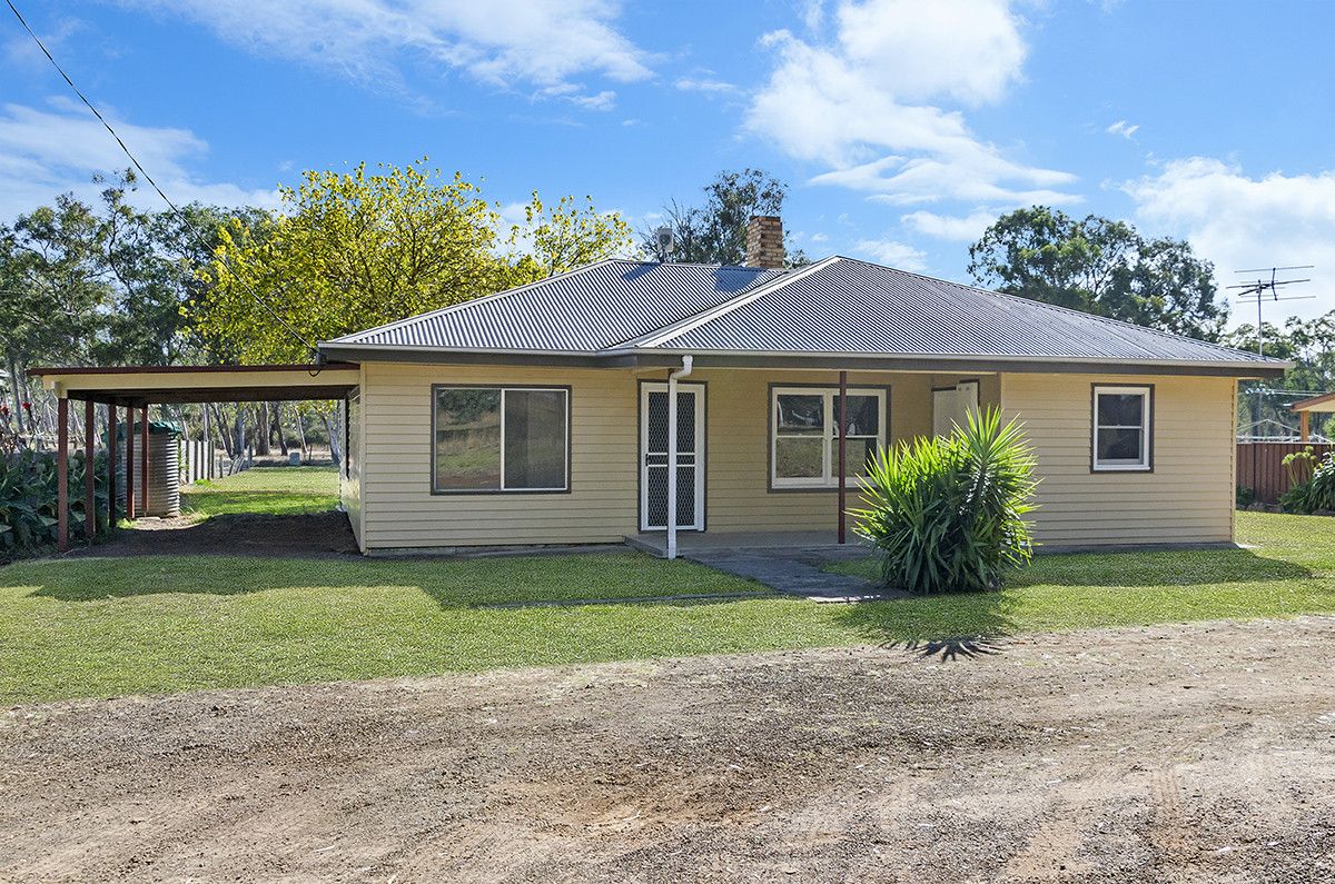 18 Lockhart Street, Cavendish VIC 3314, Image 0