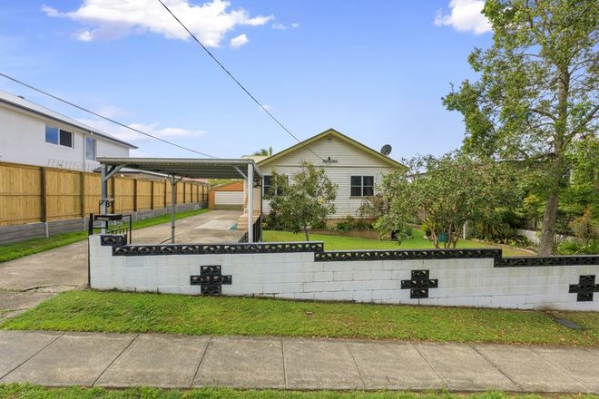 Picture of 81 Buckley Street, CARINA HEIGHTS QLD 4152