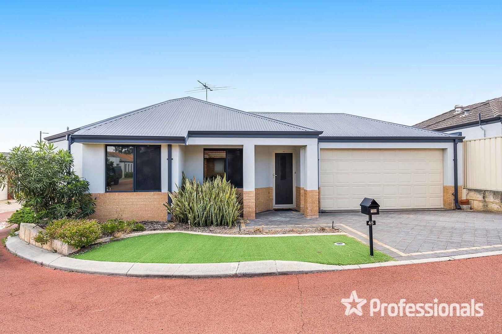 3 bedrooms House in 45/5 Calabrese Avenue WANNEROO WA, 6065