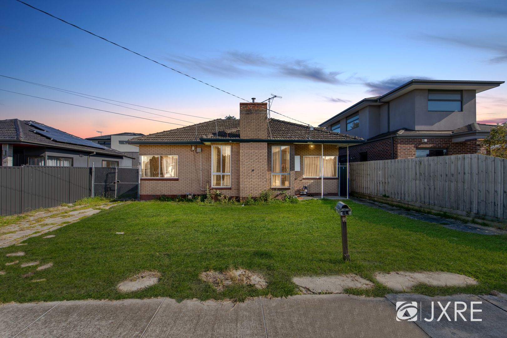 19 Harlington Street, Clayton VIC 3168, Image 2