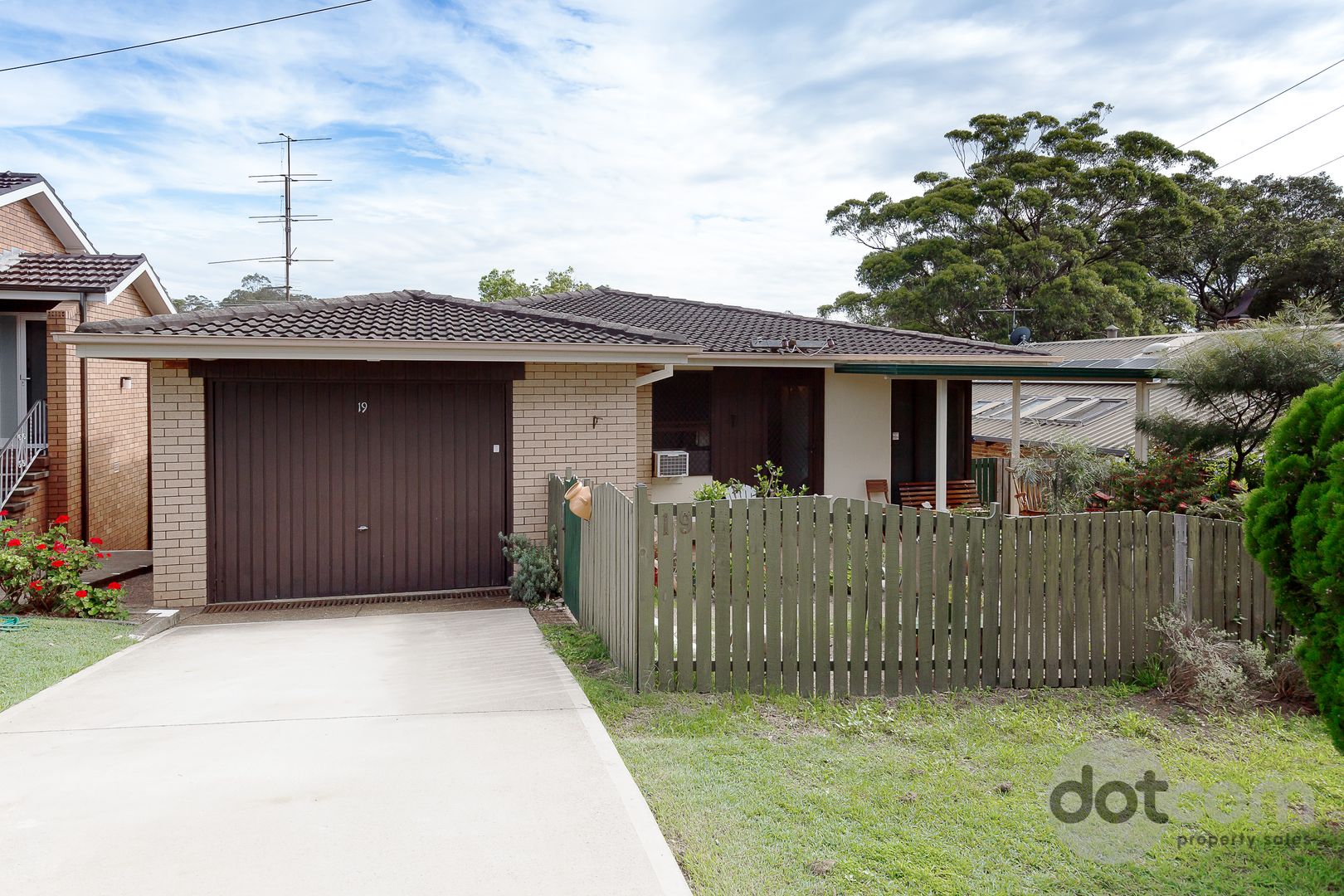 19 Rodgers Street, Teralba NSW 2284, Image 2