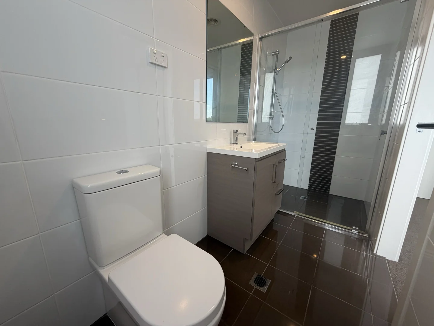 Additional image 12 of 301/571 Pacific Highway, Belmont NSW 2280