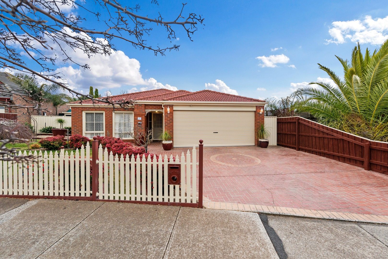 3 bedrooms House in 6 Langmore Drive HILLSIDE VIC, 3037