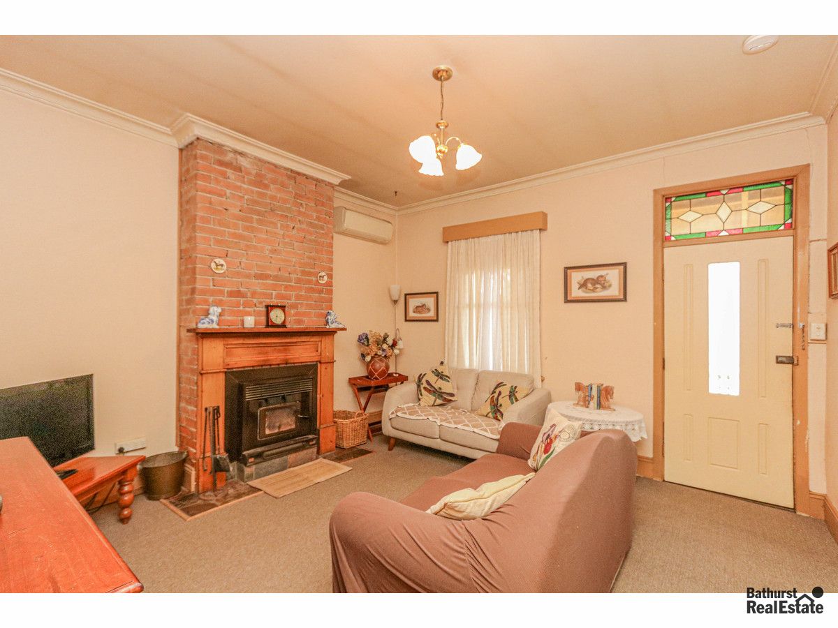 162 Bentinck Street, Bathurst NSW 2795, Image 1