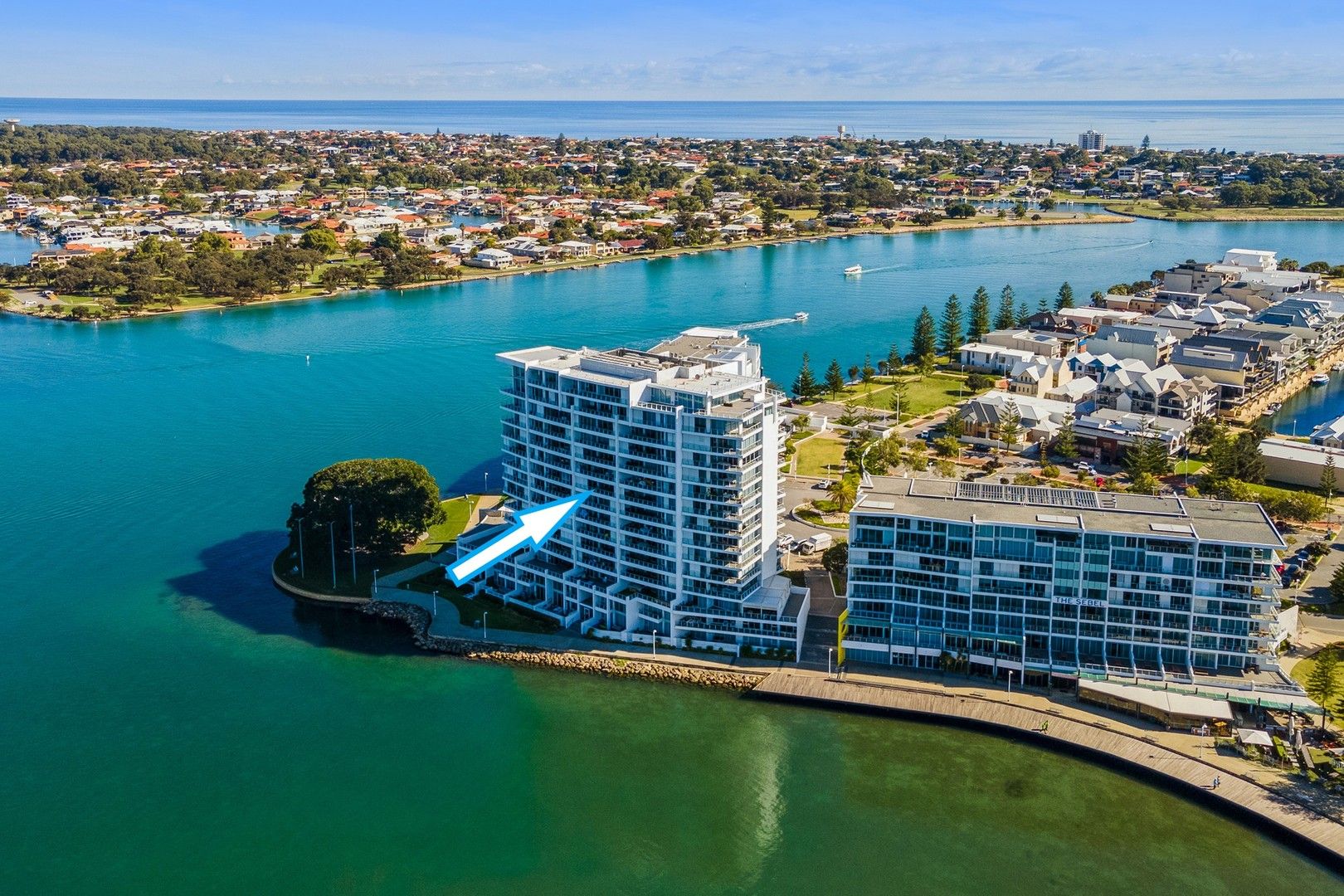 2 bedrooms Apartment / Unit / Flat in 903/3 Marco Polo Drive MANDURAH WA, 6210