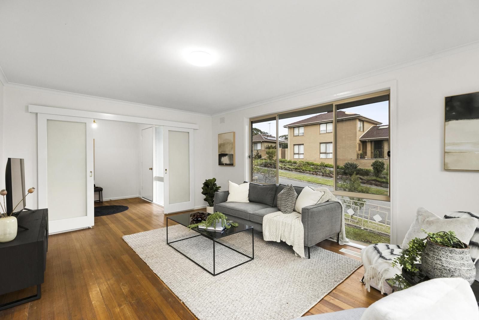 21 Somerset Drive, Viewbank VIC 3084, Image 2