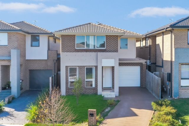 4 bedrooms House in 5 Glacier Street SCHOFIELDS NSW, 2762