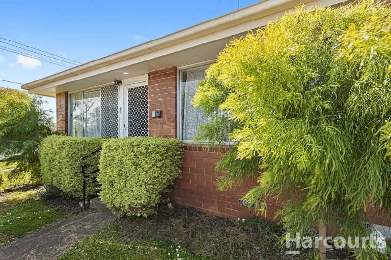 2 bedrooms Apartment / Unit / Flat in 1/35 Albion Street SEBASTOPOL VIC, 3356