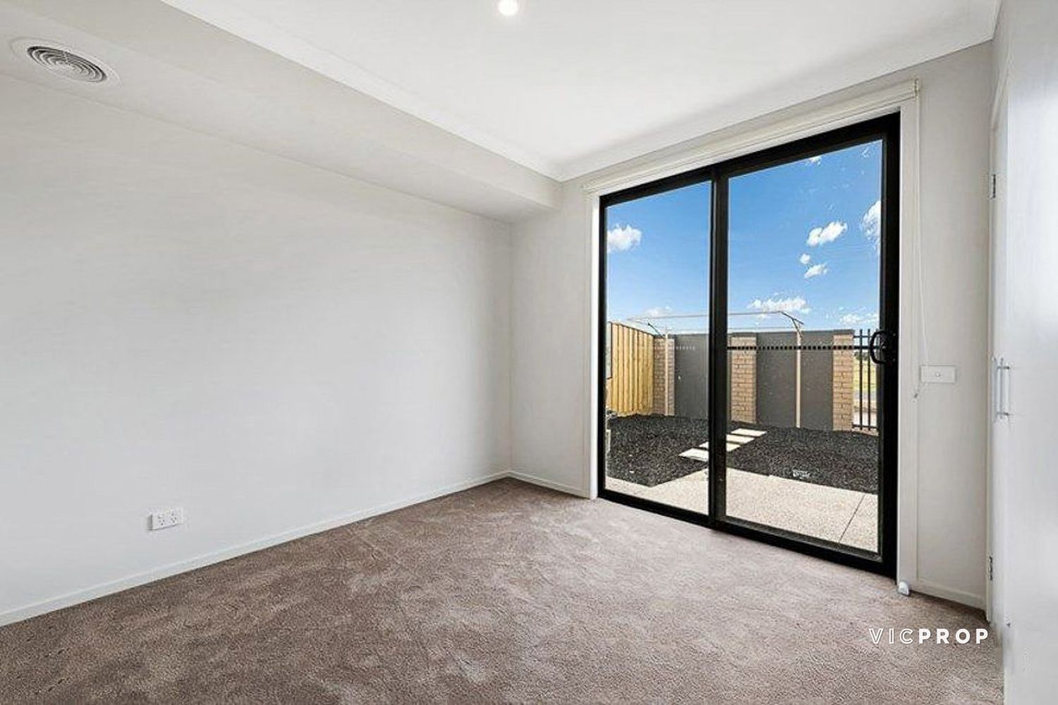 23 Jolimont Road, Point Cook VIC 3030 Townhouse For Rent Domain