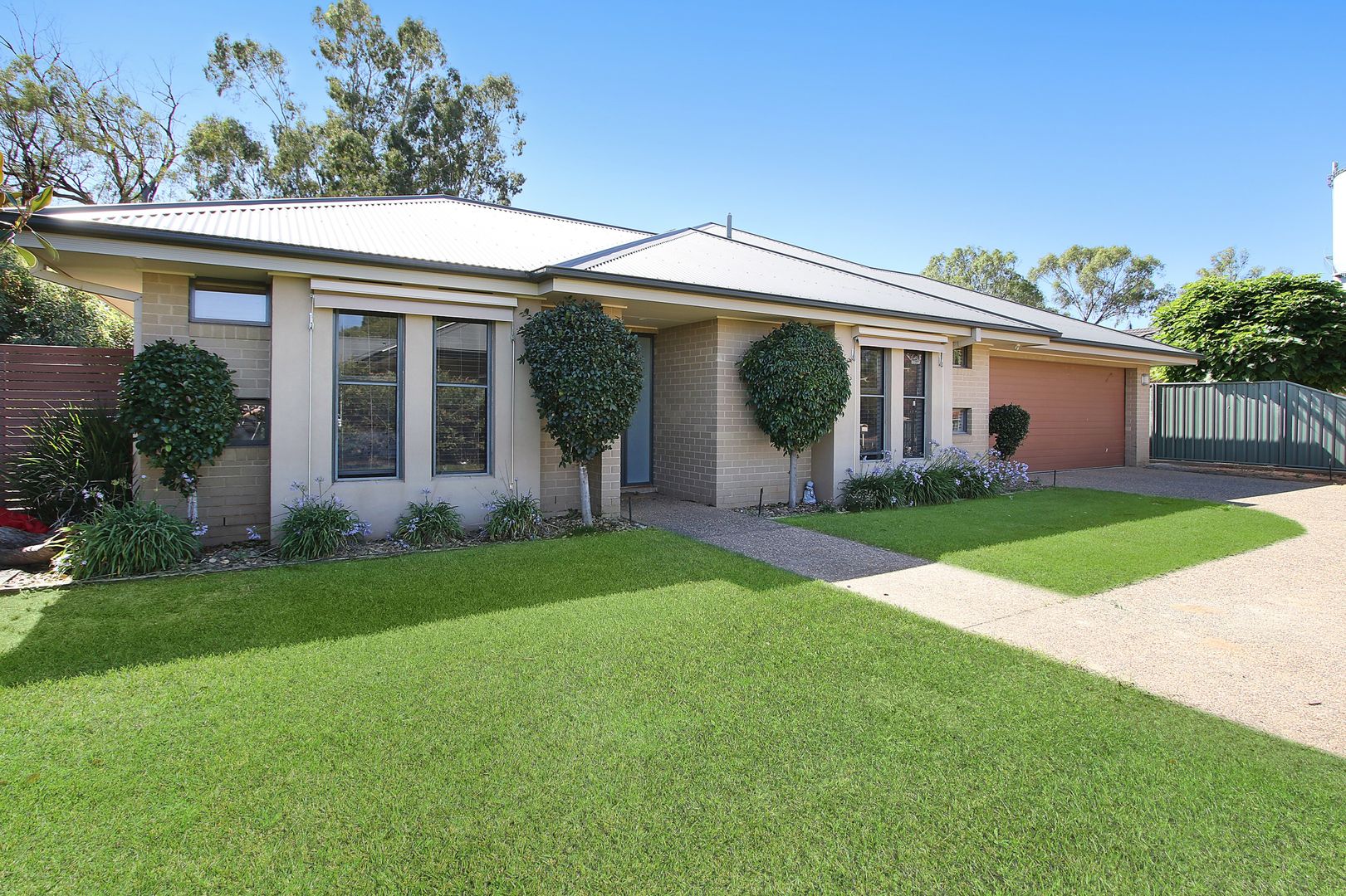 4 William Place, Howlong NSW 2643, Image 2