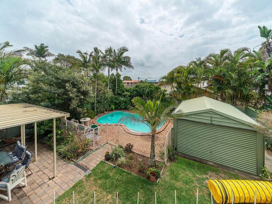 15 Donald Ave, Paradise Point QLD 4216, Image 2