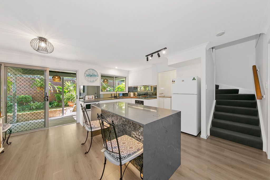 3 bedrooms Townhouse in 27/113 Castle Hill Drive MURRUMBA DOWNS QLD, 4503