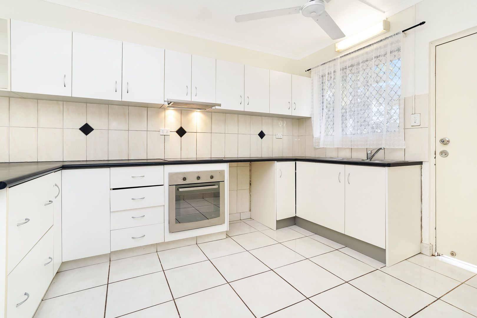 2/10 Nation Crescent, Coconut Grove NT 0810