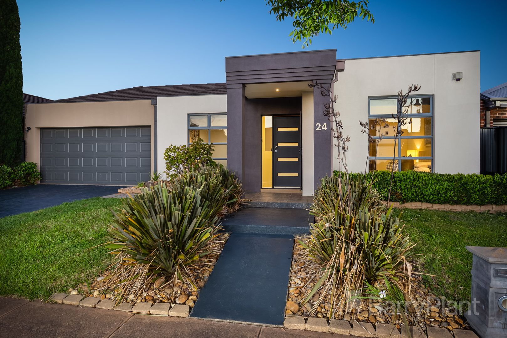 24 Drysdale Crescent, Point Cook VIC 3030