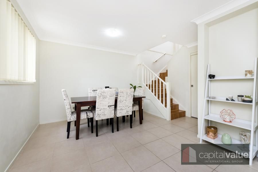 27 Margate Ave, Holsworthy NSW 2173, Image 2