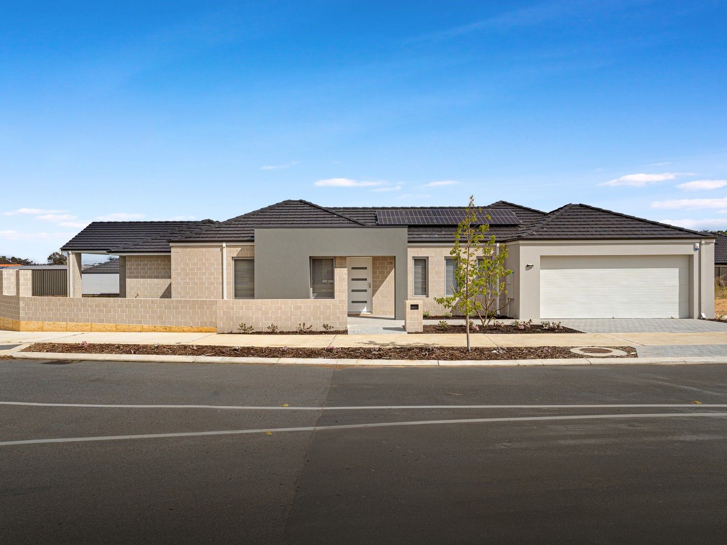 4 bedrooms House in 39 Elderberry Drive BALDIVIS WA, 6171