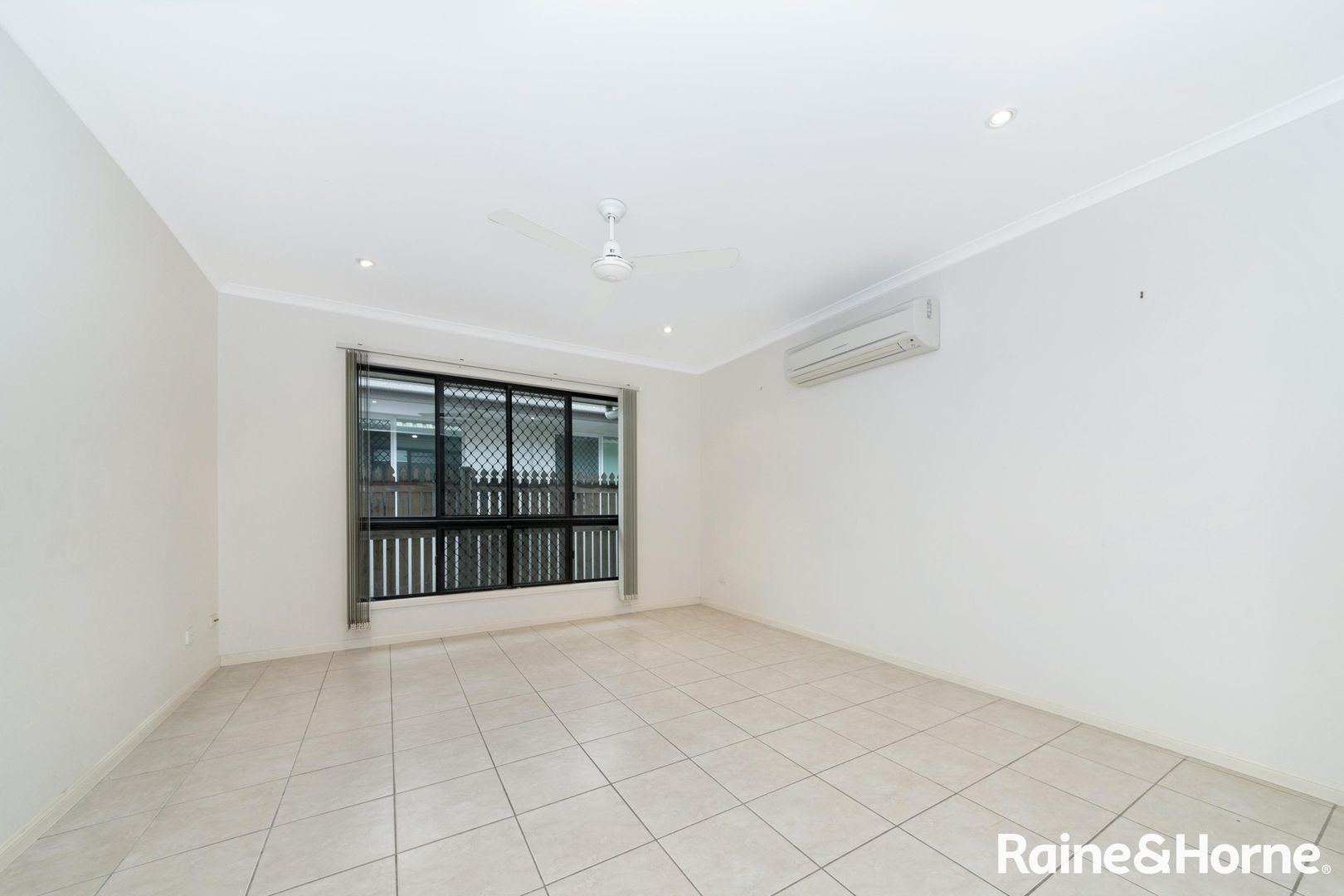 22 Eungella Court, Bushland Beach QLD 4818, Image 2