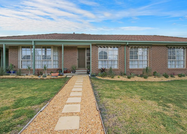 3 Gibson Drive, Burrumbuttock NSW 2642