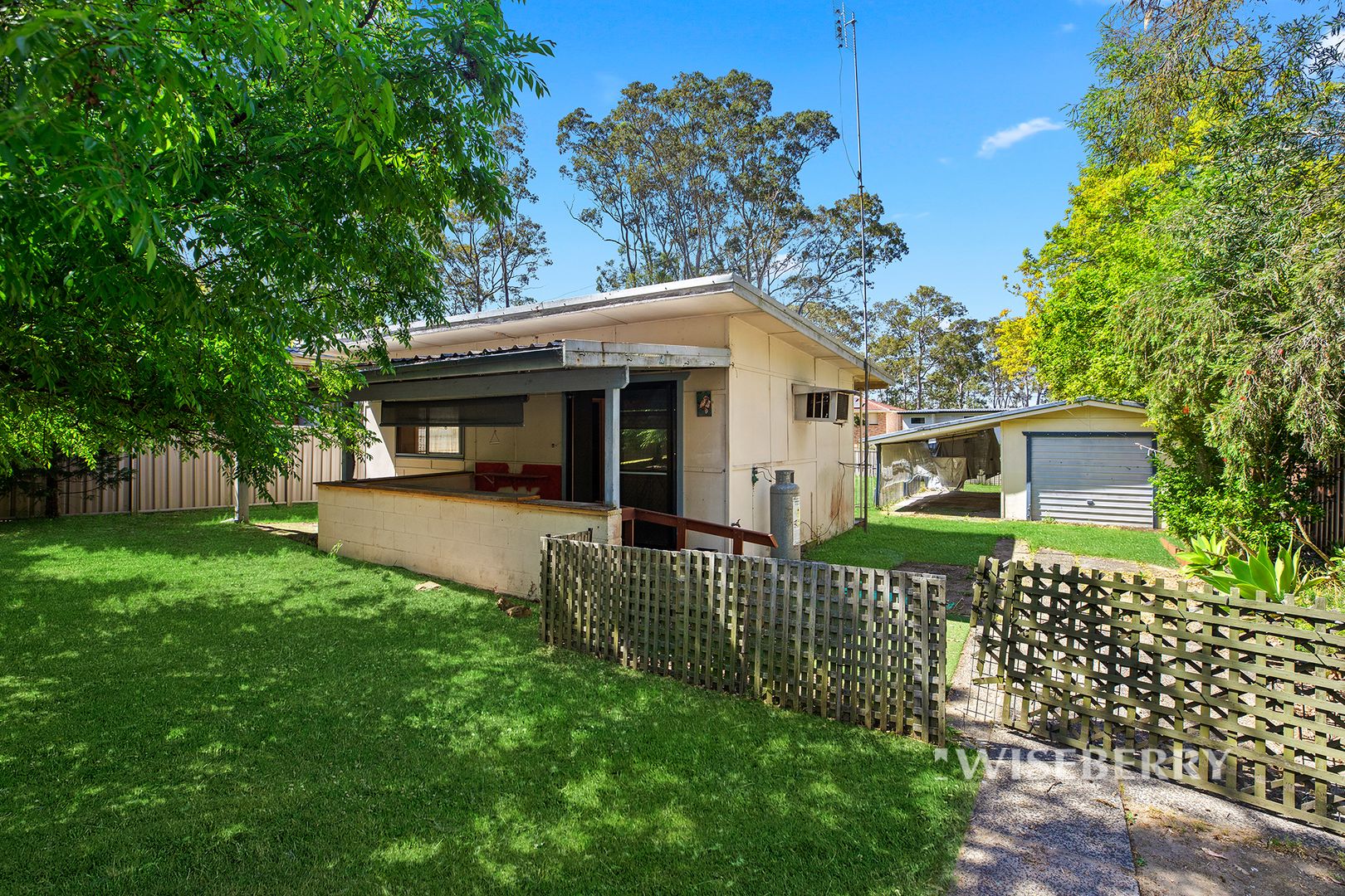 3 Parkside Drive, Charmhaven NSW 2263, Image 2