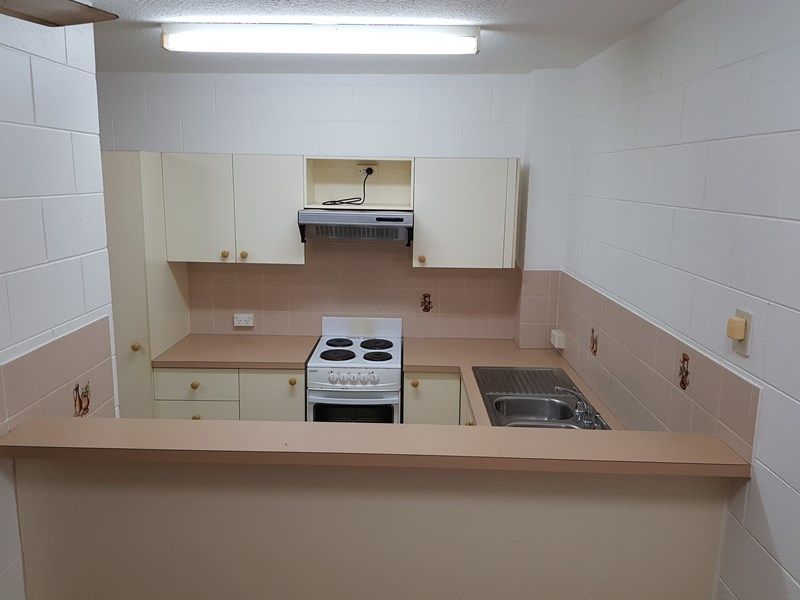 5/235-237 Mcleod Street, Cairns North QLD 4870, Image 2