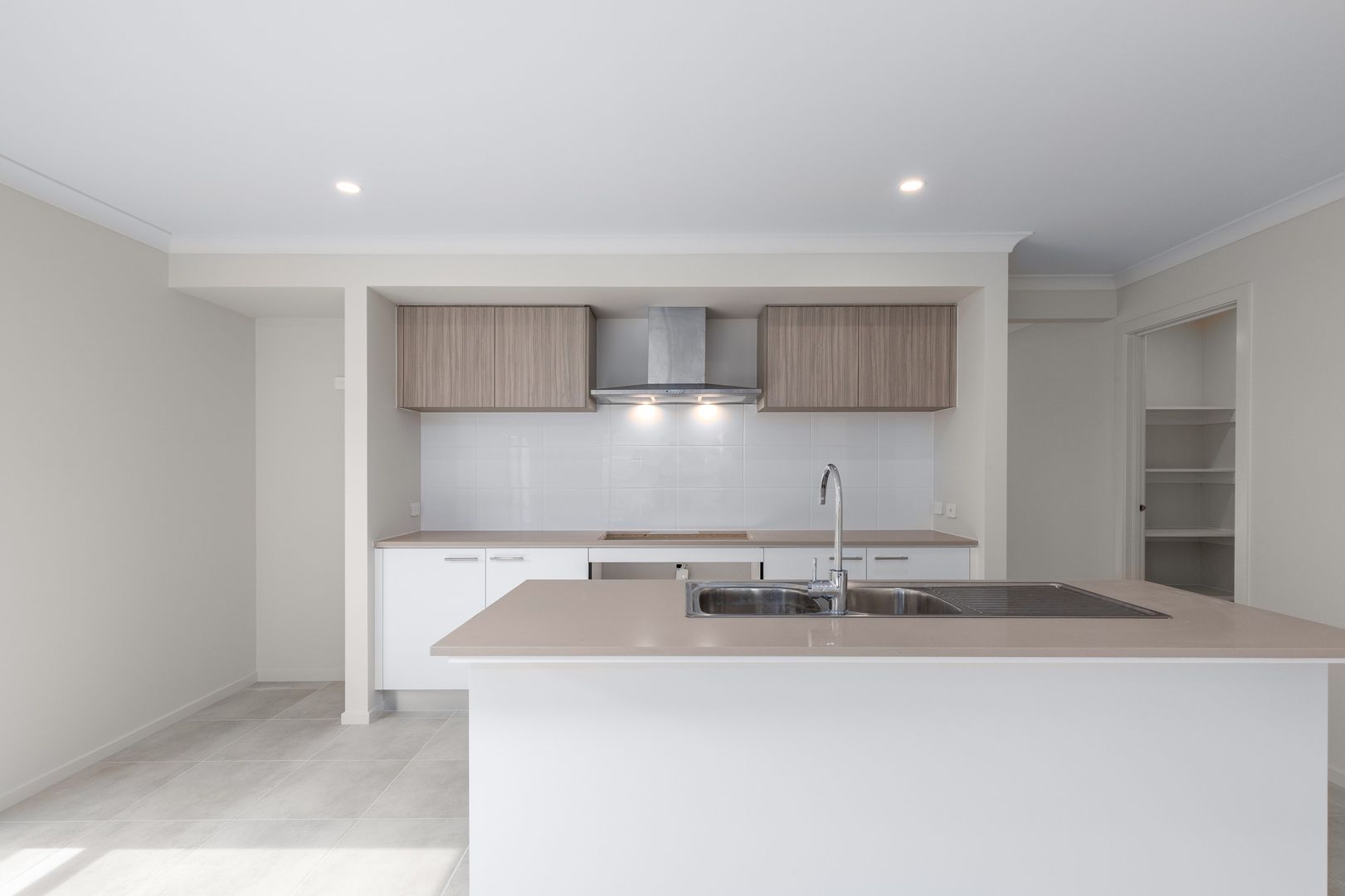 9 Exmoor Crescent, Clyde North VIC 3978 House For Rent 470 Domain