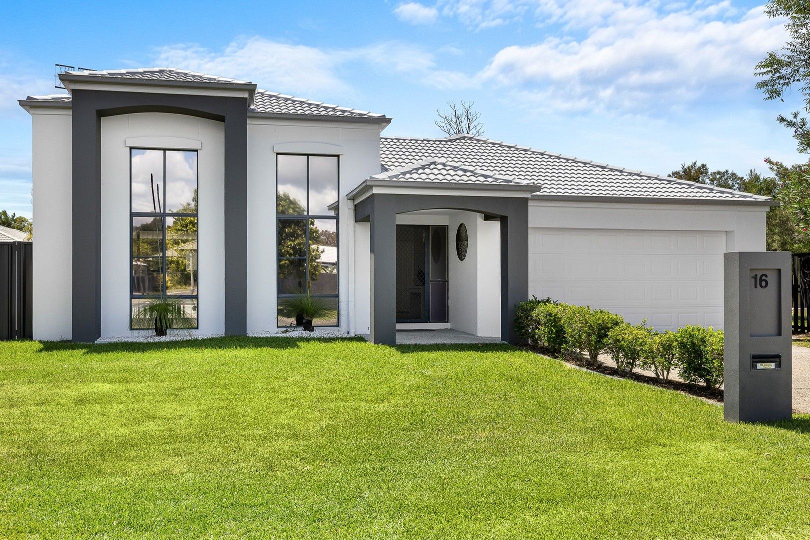 4 bedrooms House in 16 MARLIN DRIVE NOOSAVILLE QLD, 4566