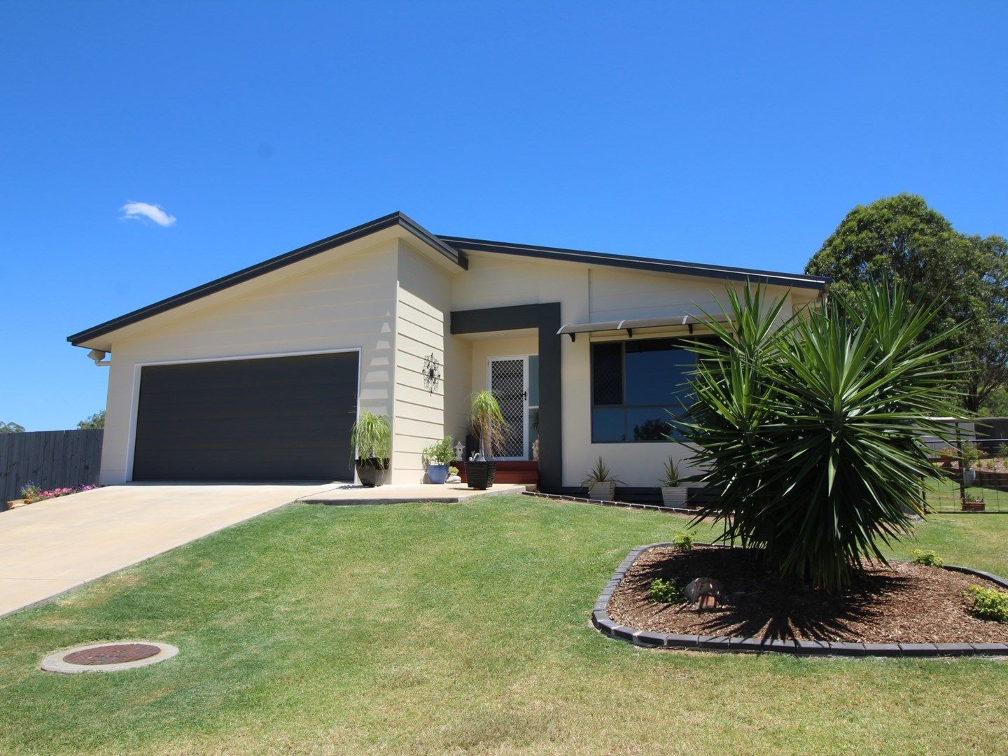 17 Jelica Place, Esk QLD 4312, Image 0