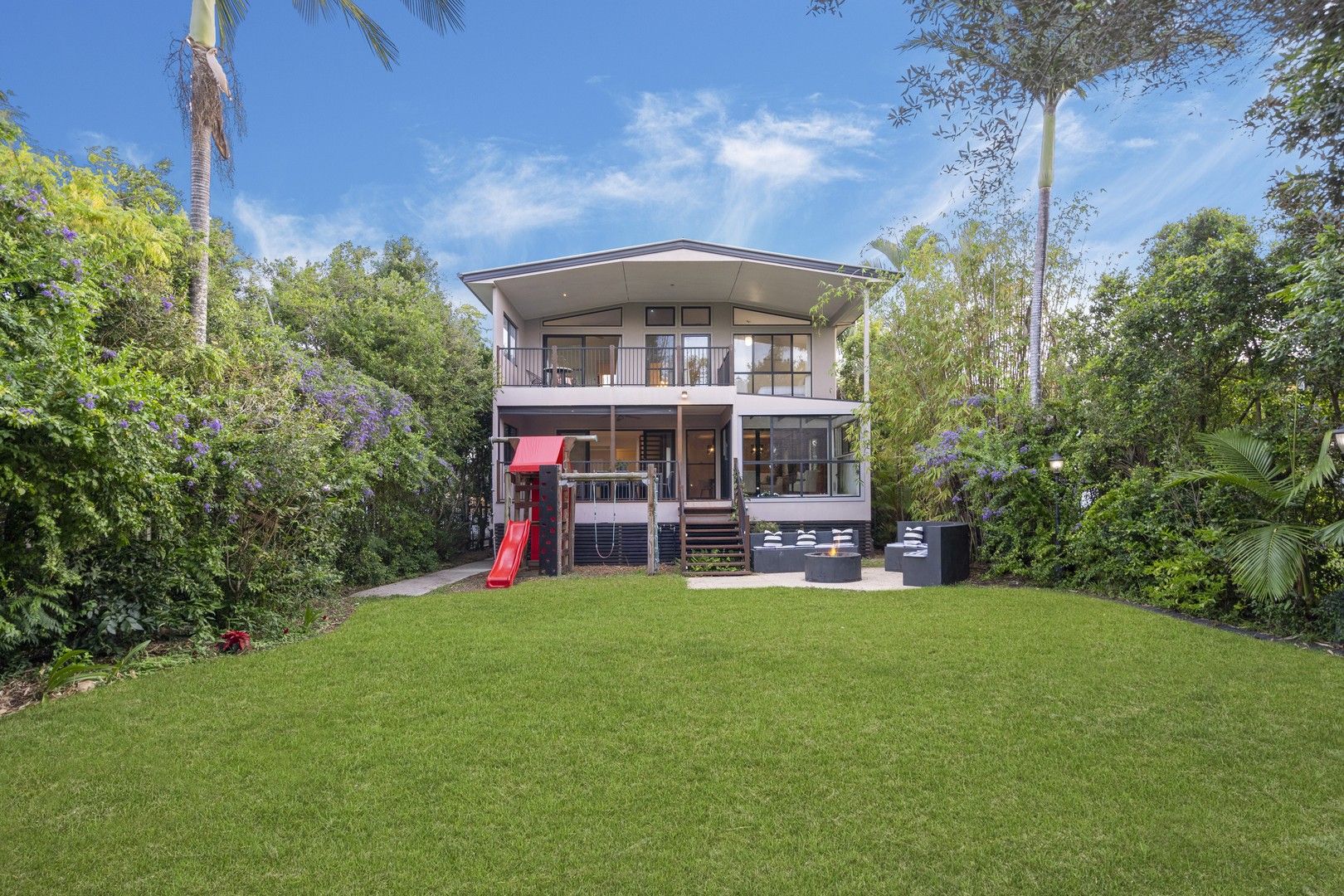 6 bedrooms House in 62 Eliza Street CLAYFIELD QLD, 4011