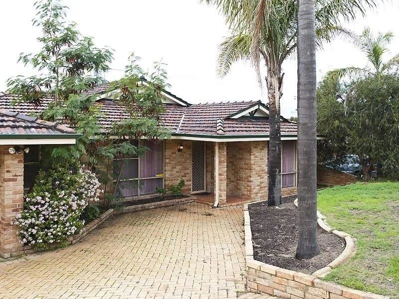 4 bedrooms House in 13 Clipper Drive BALLAJURA WA, 6066