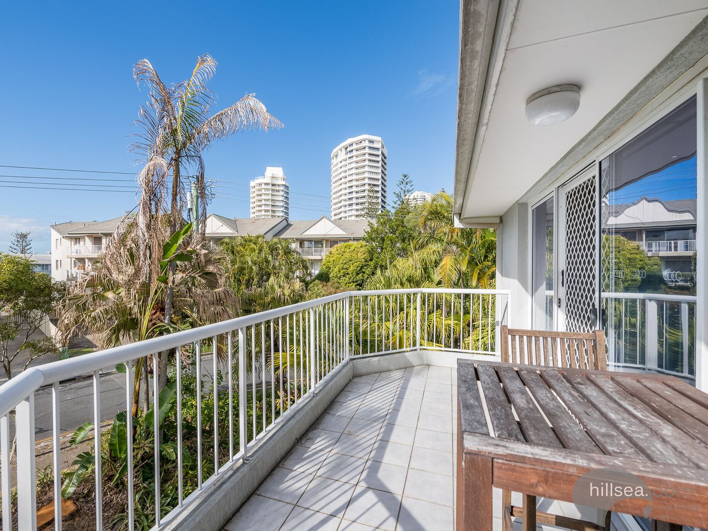 10/4 Madang Crescent, Runaway Bay QLD 4216, Image 2