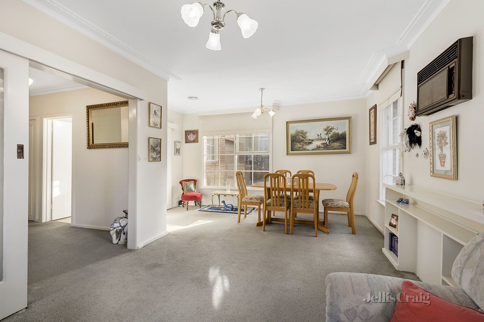 1/64 Essex Road, Surrey Hills VIC 3127, Image 2