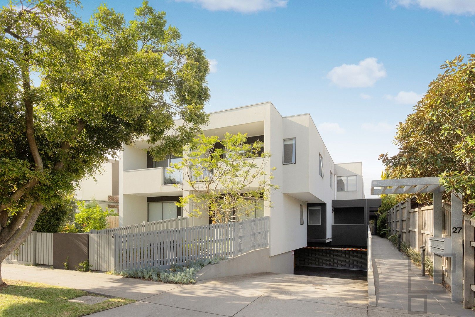 2 bedrooms Townhouse in 7/27 Barker Street CHELTENHAM VIC, 3192