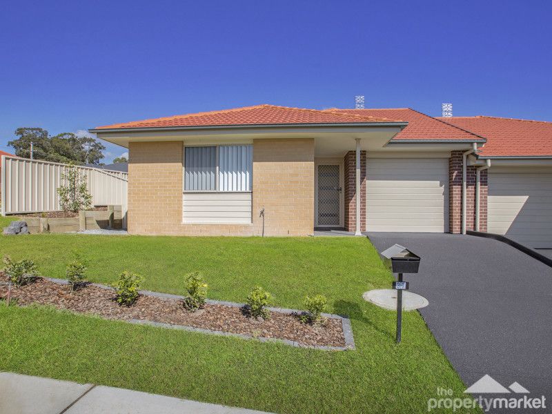 2 bedrooms Duplex in 37 Nigella Circuit HAMLYN TERRACE NSW, 2259