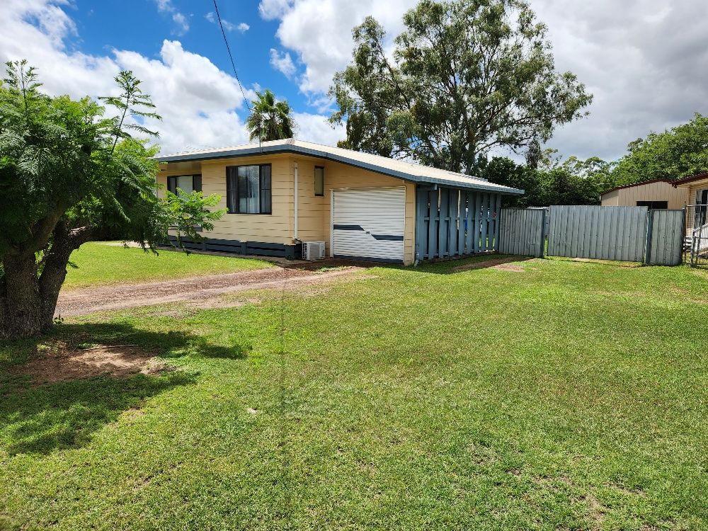 2 Wren St, Dalby QLD 4405, Image 1