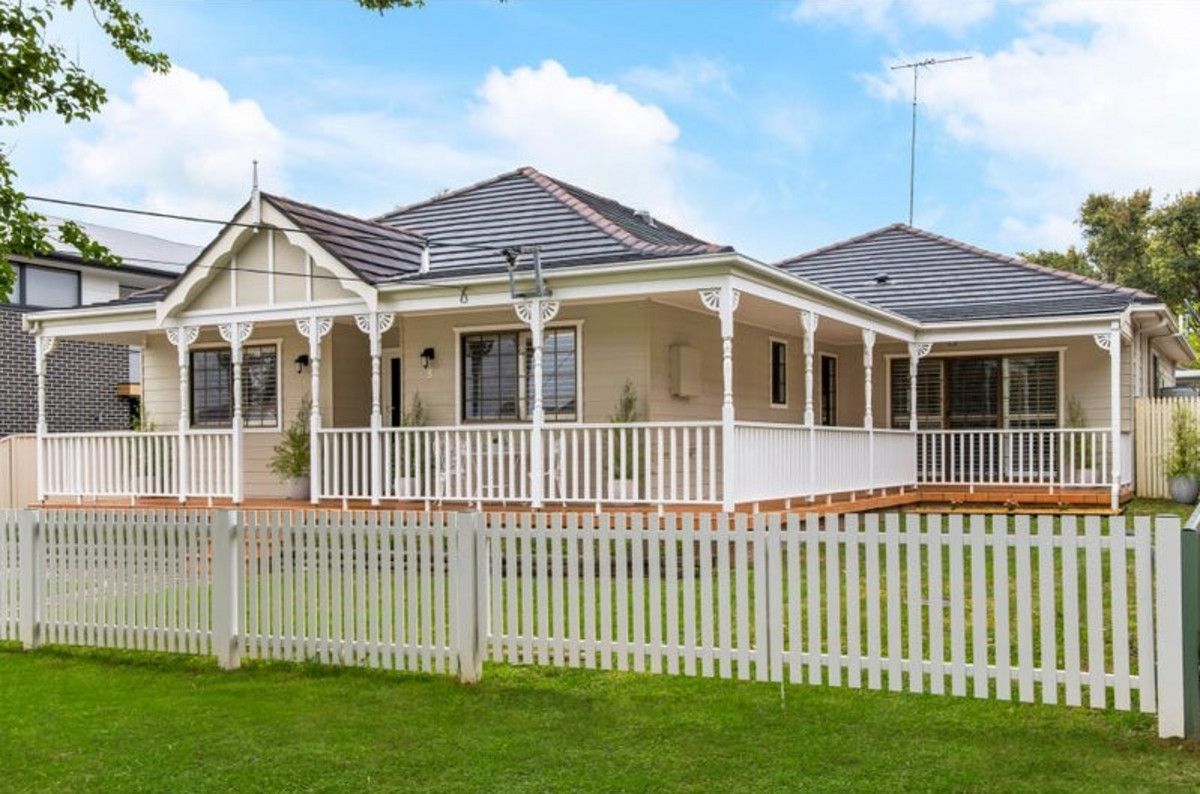 4 bedrooms House in 5 Pines Parade GYMEA NSW, 2227