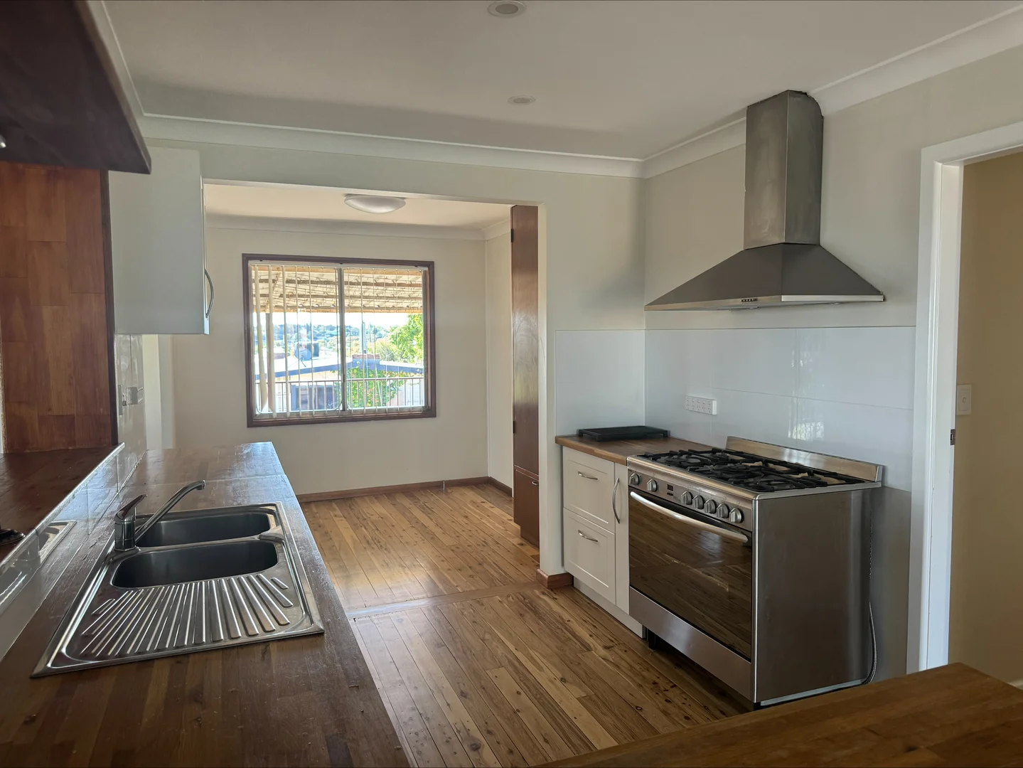 Additional image 7 of 4 Church Street, Parkes NSW 2870