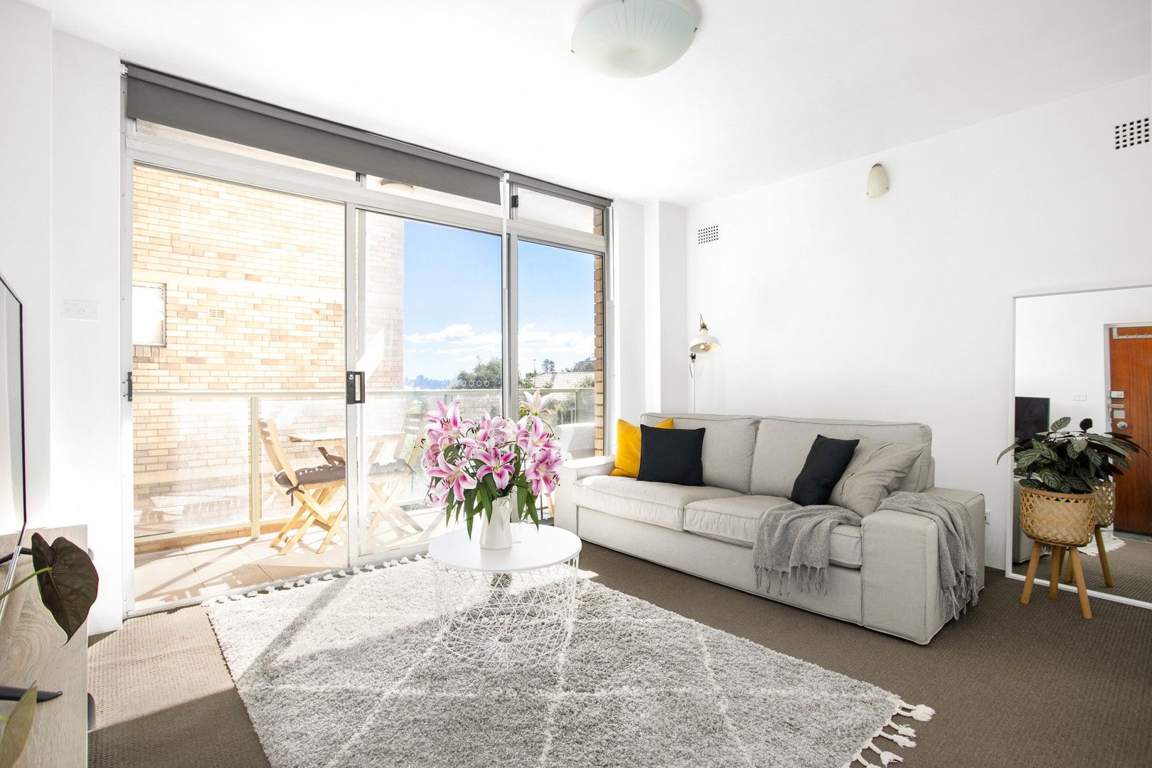 1 bedrooms Apartment / Unit / Flat in 16/48-50 Military Road NORTH BONDI NSW, 2026