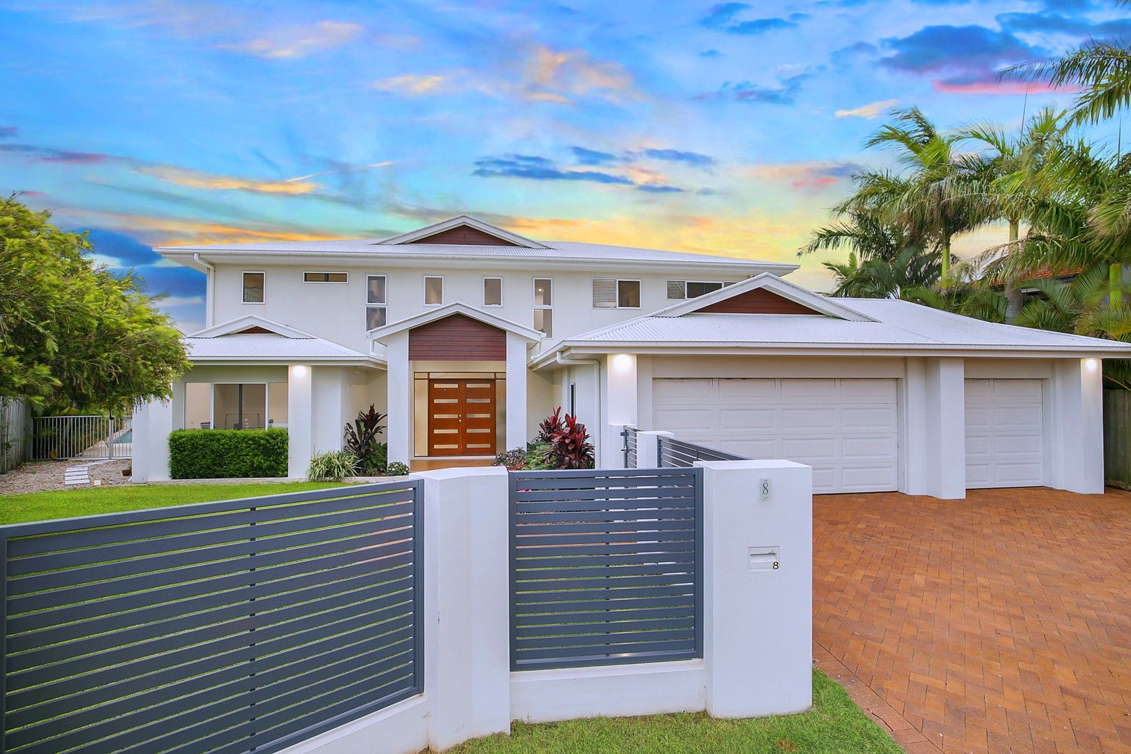 5 bedrooms House in 8 Eva Court NEWPORT QLD, 4020
