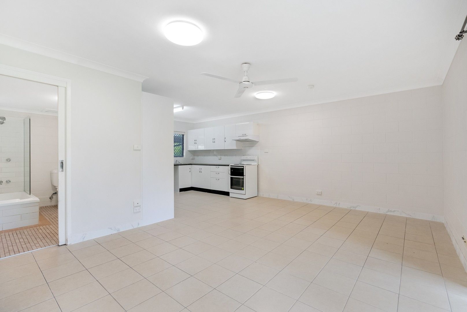 5/71 Boland Street, Westcourt QLD 4870, Image 2