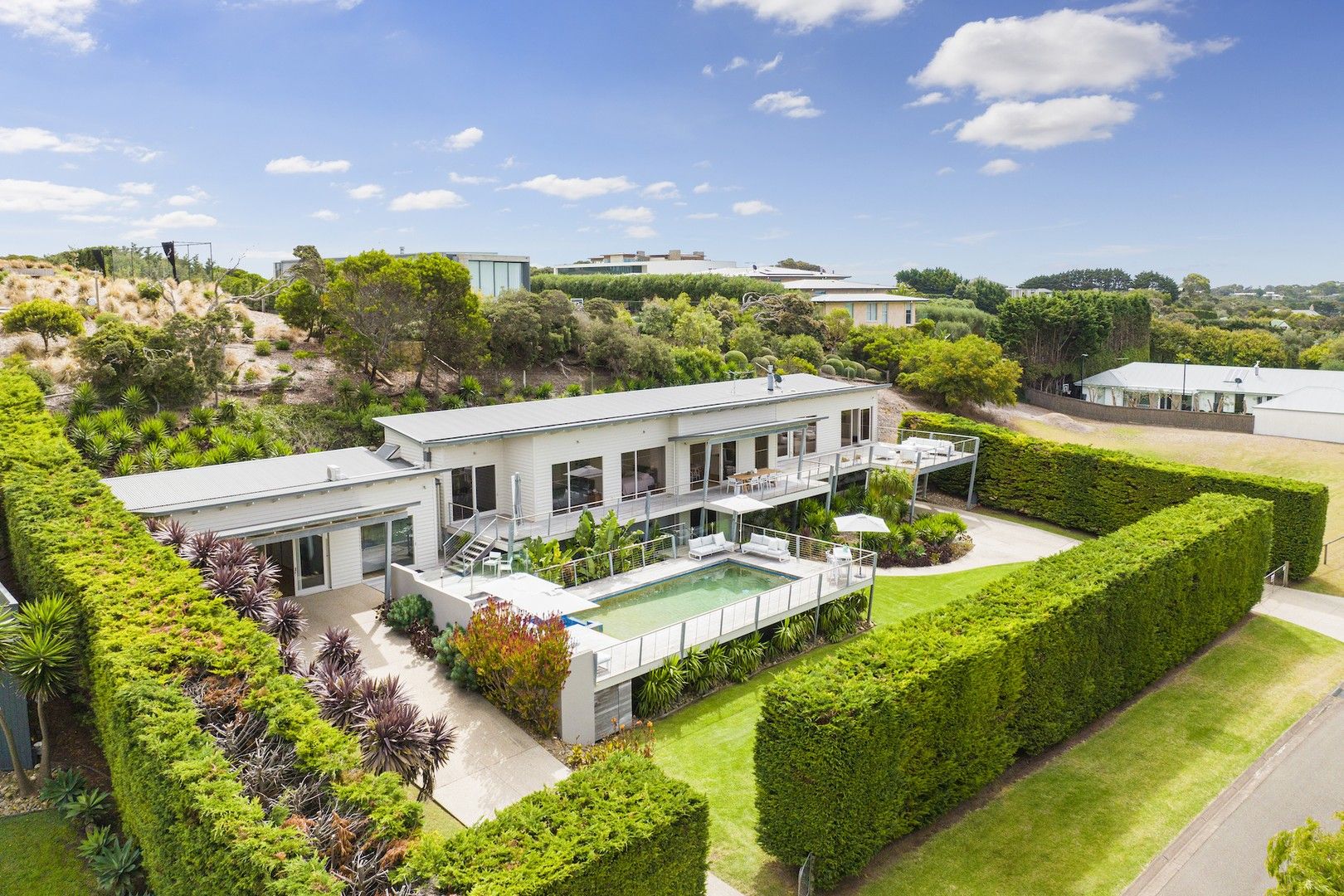 5 bedrooms House in 22 Stonecutters Road PORTSEA VIC, 3944