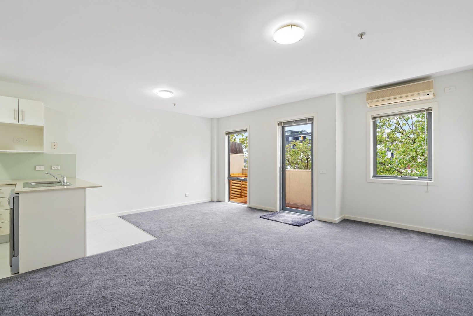 2 bedrooms Apartment / Unit / Flat in 12/40 Young Street MOONEE PONDS VIC, 3039
