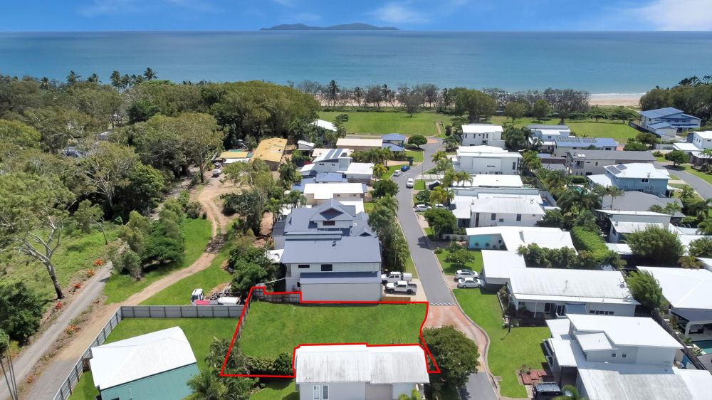 Vacant land in 4/4 Bourke Street, BLACKS BEACH QLD, 4740