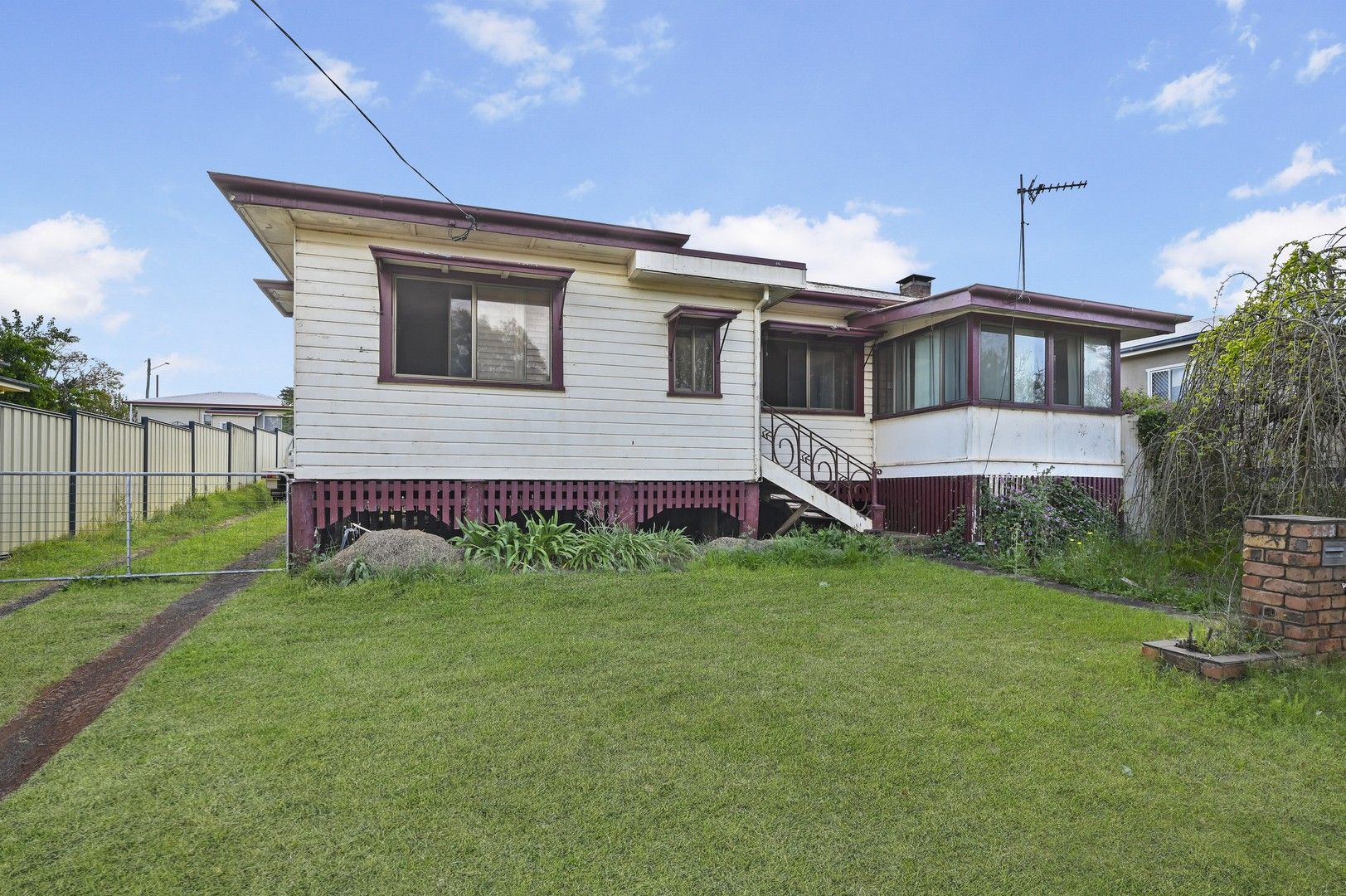 253 West St, Harristown QLD 4350, Image 0