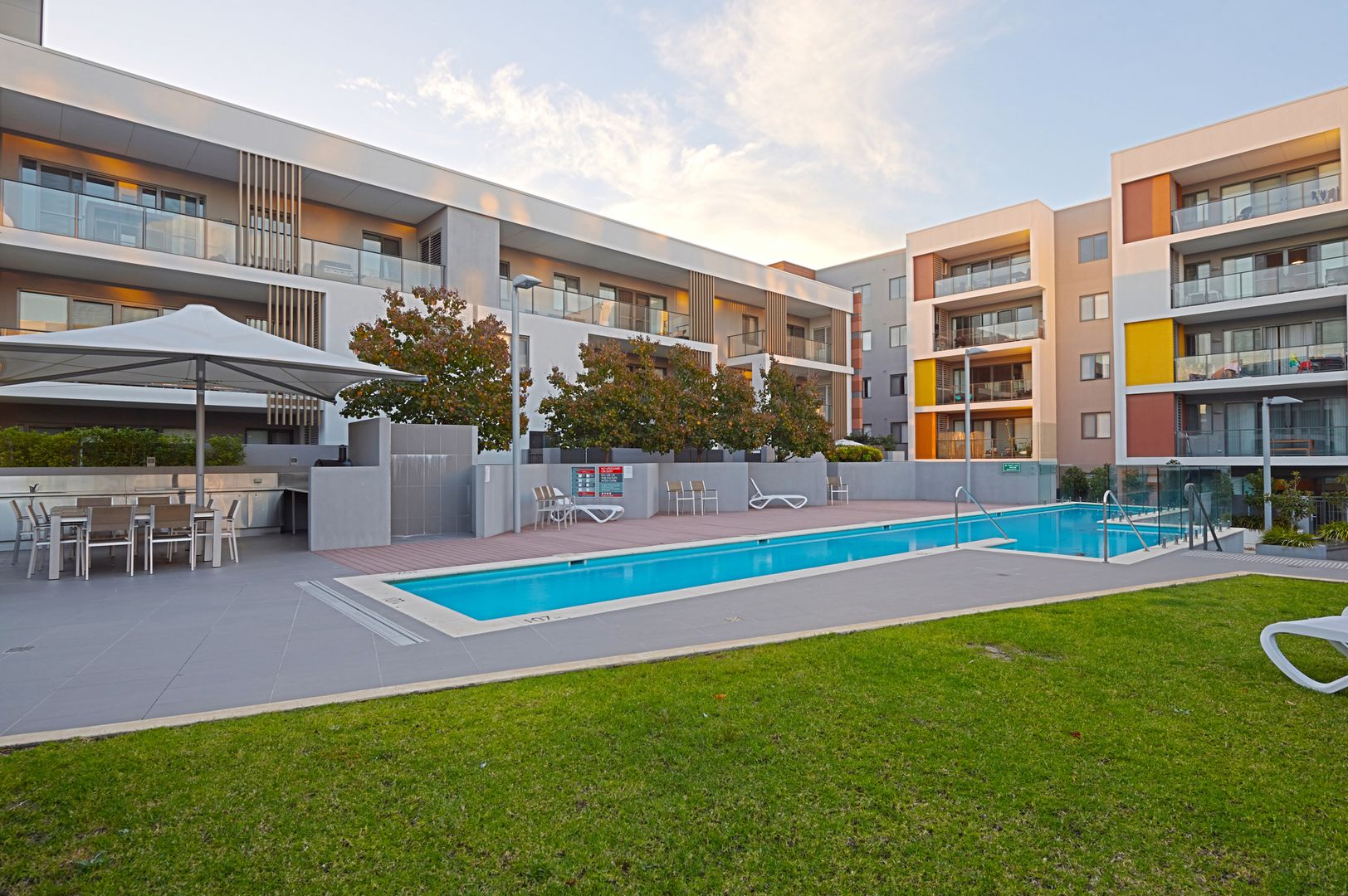 2 bedrooms Apartment / Unit / Flat in 72/16 Midgegooroo Avenue COCKBURN CENTRAL WA, 6164